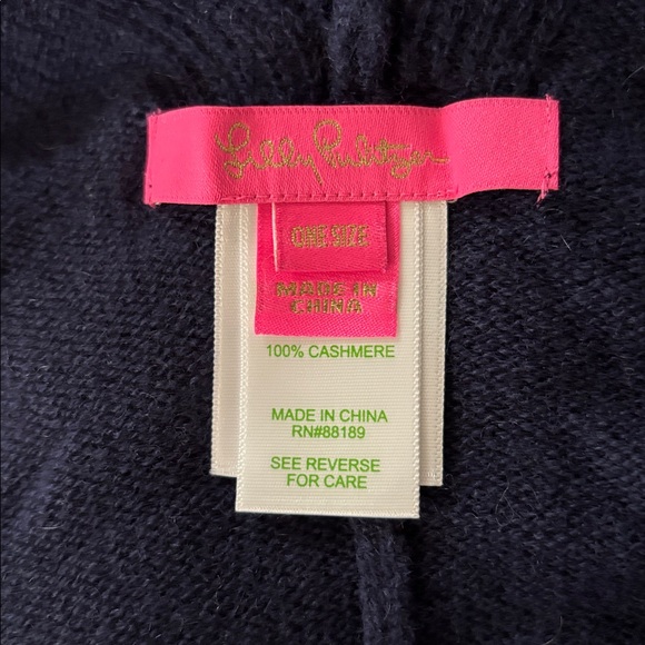 Lilly Pulitzer Cashmere Terry Wrap Navy Blue - Picture 4 of 5